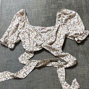 Floral Puff Sleeve Crop Top